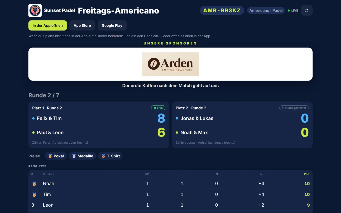 Live-Anzeige: Clublogo, Code, Sponsorenleiste, Live-Spielstände auf zwei Plätzen, Preis-Chips und Rangliste