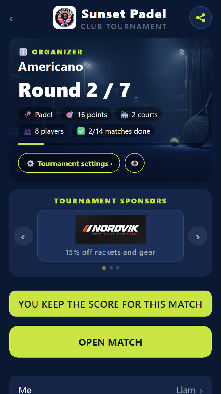 Organizer screen: Round 2 of 7, two courts, live scores and standings